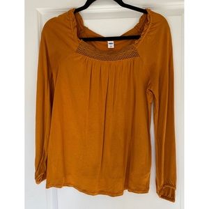 Old Navy // Long Sleeve Tee